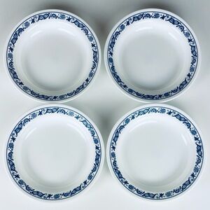 Set of 4- Corelle Old Town Blue Onion Flat Rimmed 8.5” Soup/ Pasta Bowls